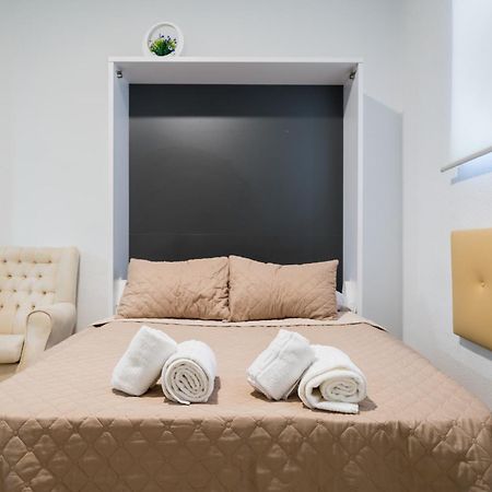 Apartament Estudio Triana Salado A Sewilla Zewnętrze zdjęcie